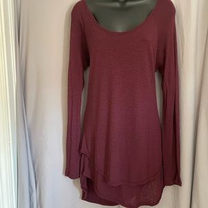 Lightweight off shoulder tunic.